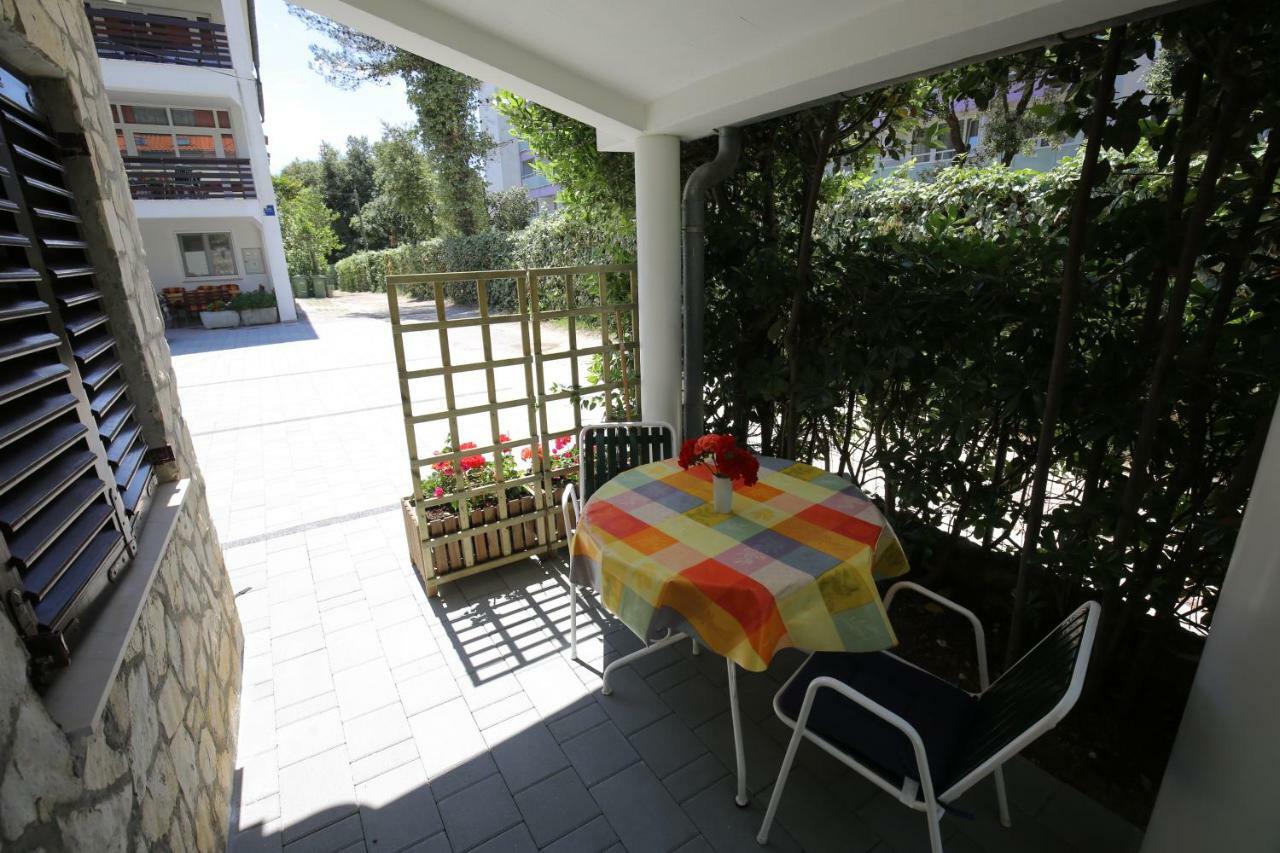 Apartments Paleka Petrčane Exterior foto