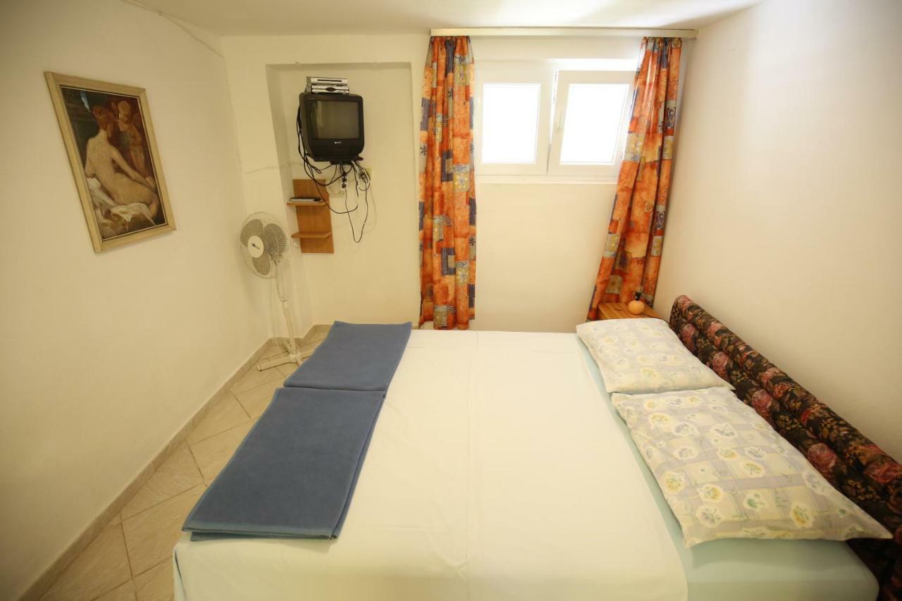 Apartments Paleka Petrčane Exterior foto